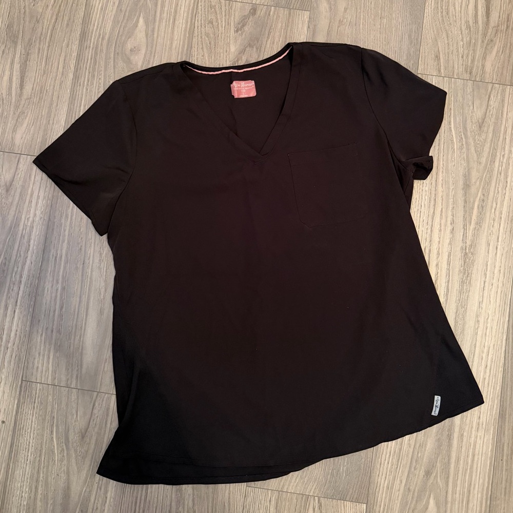 Ava Therese by TzuTone Black V-Neck Scrub Top Size Large Medical Uniform